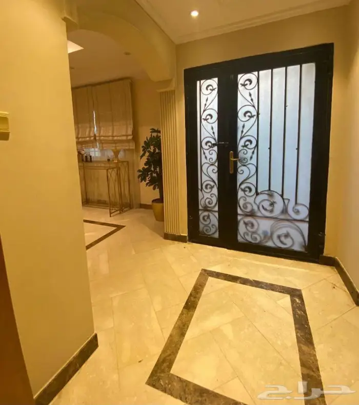 فيلا للبيع بالخبر قريبة من البحر 1