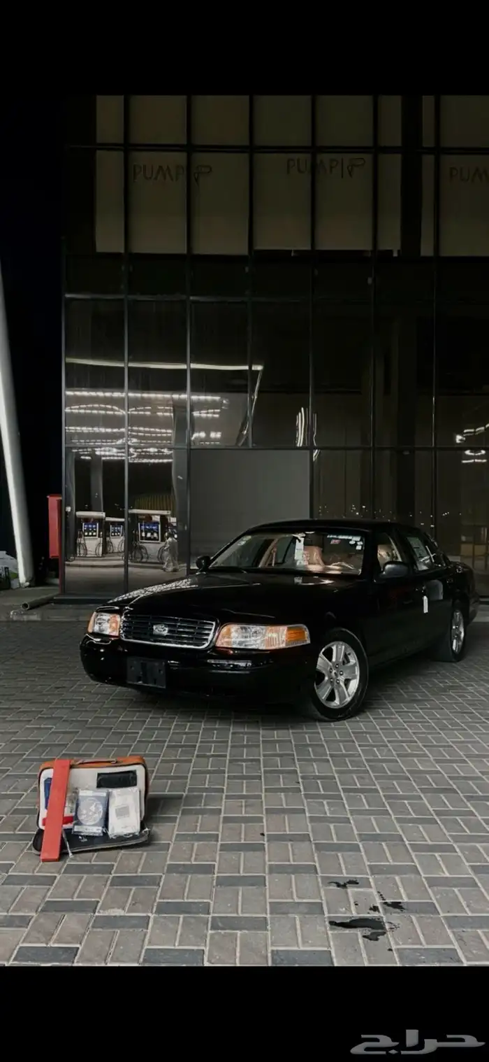 فورد فكتوريا 2010اسود 0