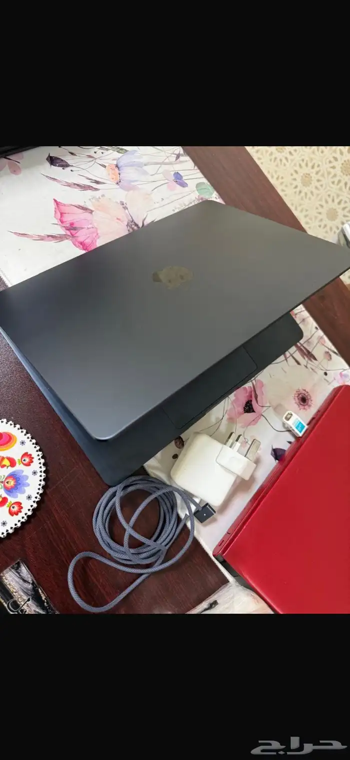 لابتوب ابل ماك بوك اير 2022 نظيف 0