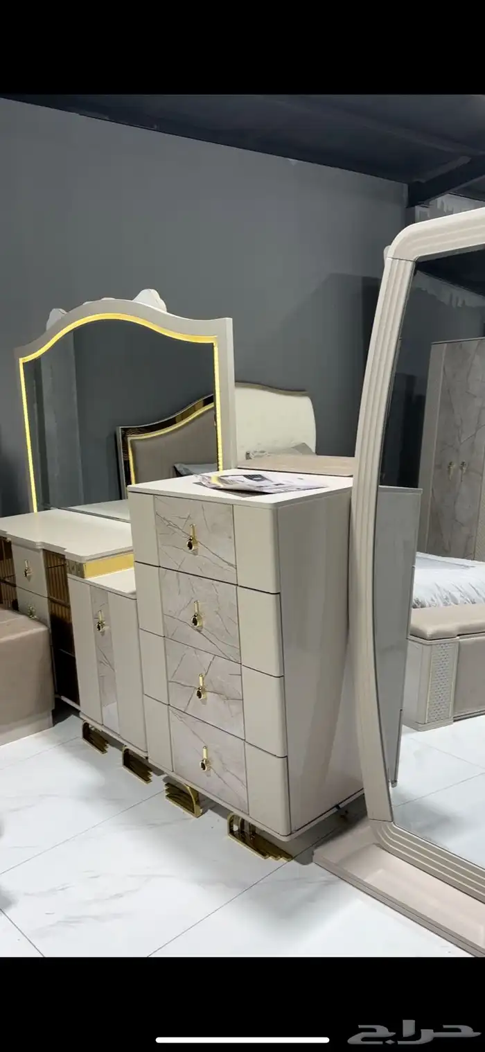 غرفة نوم مستخدمة 2