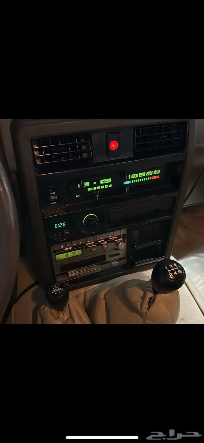 نيسان سفاري 10