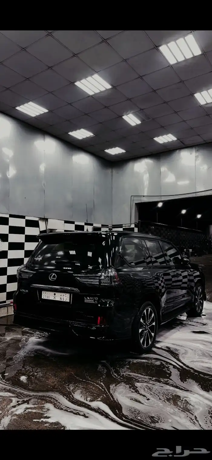 جيب لكزس بلاك ادشن 2021 ممشى قليل 7