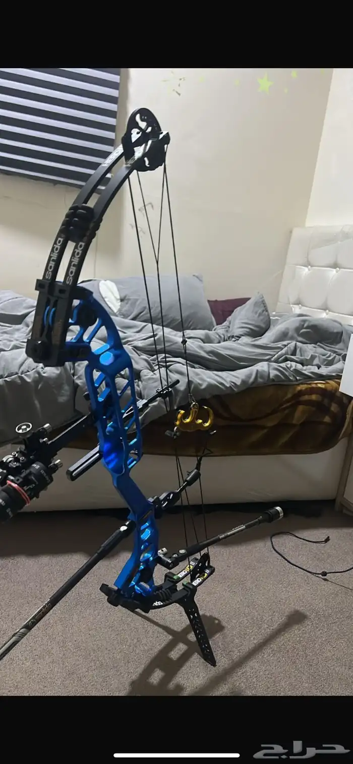 قوس كومبوند 0