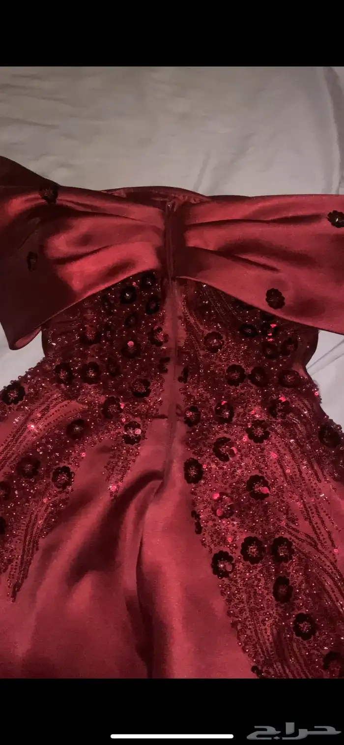 فستان لبسه وحده 5