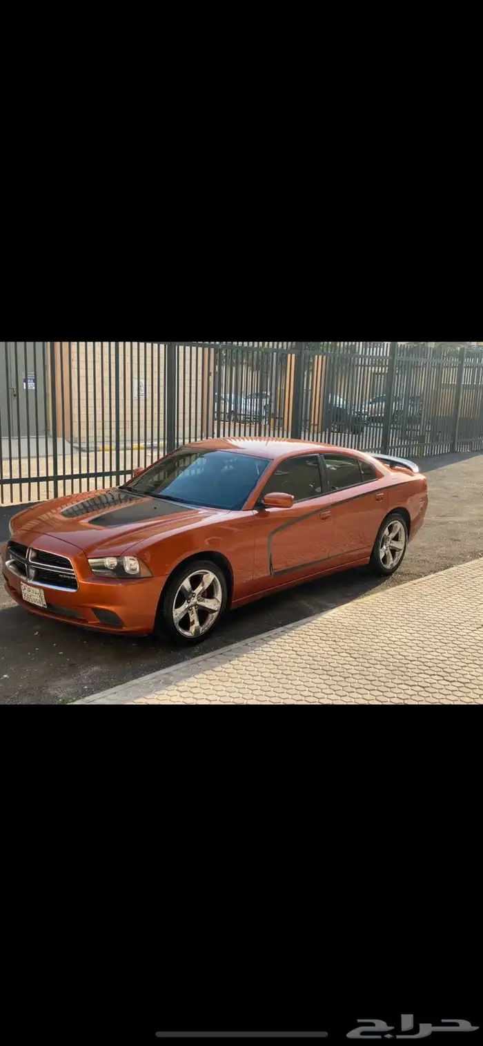 دوج تشارجر 2011 1