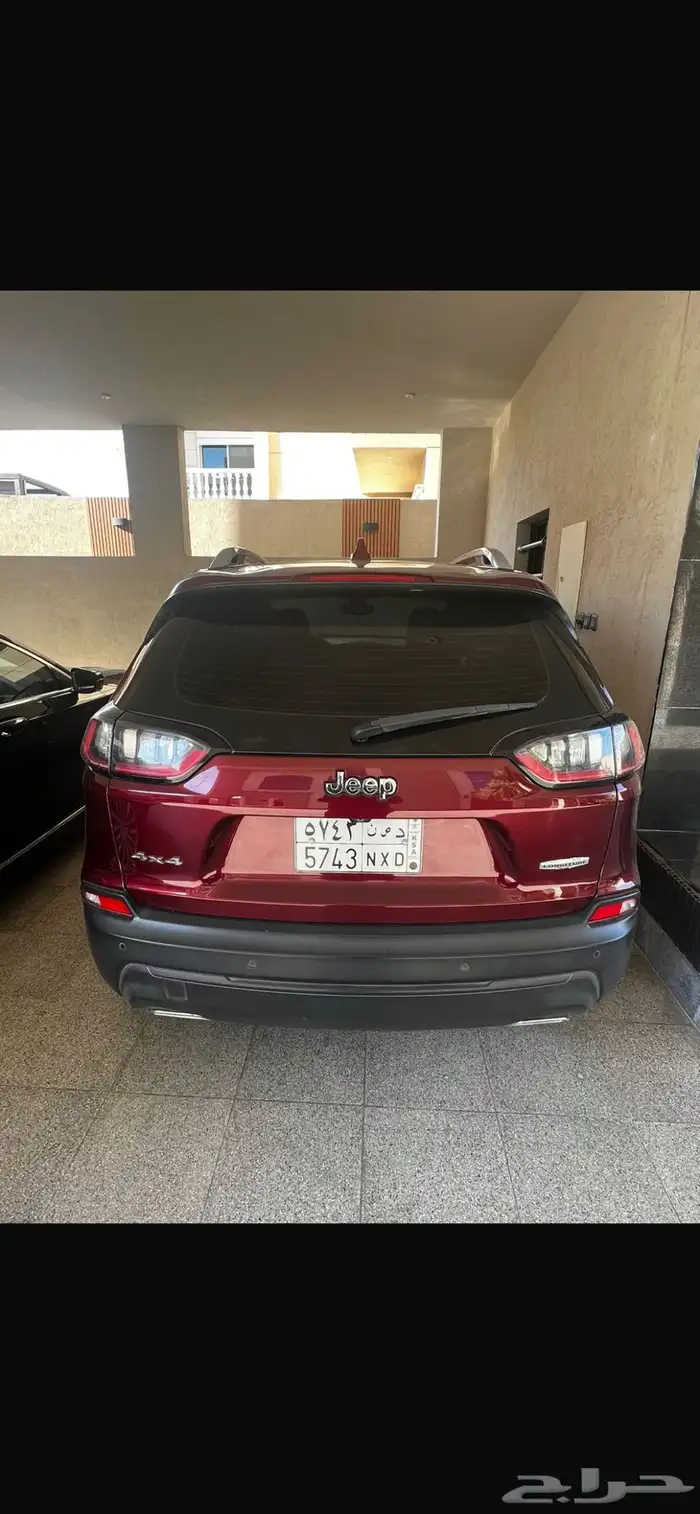 جيب شيروكي 2019 دفع رباعي لونجيتيود 10