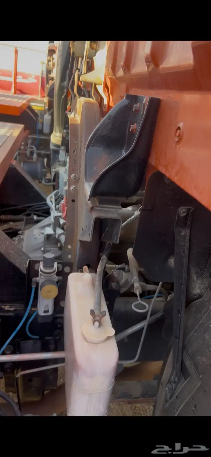 للبيع ايسزوز لوري 2009 مخزان 4