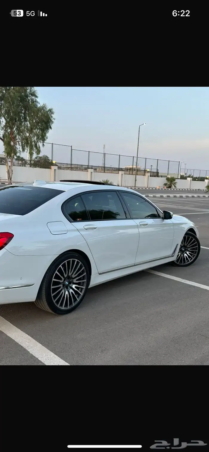 بي ام دبليو2017 فل كامل اعلى مواصفات740الموقع بريده 11