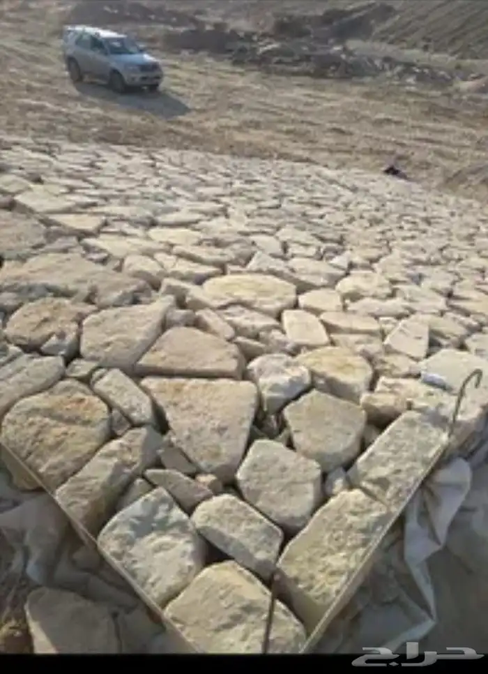 (تربة زراعي تربة دفان للعماير والاحواش حجارة بناء ) 3