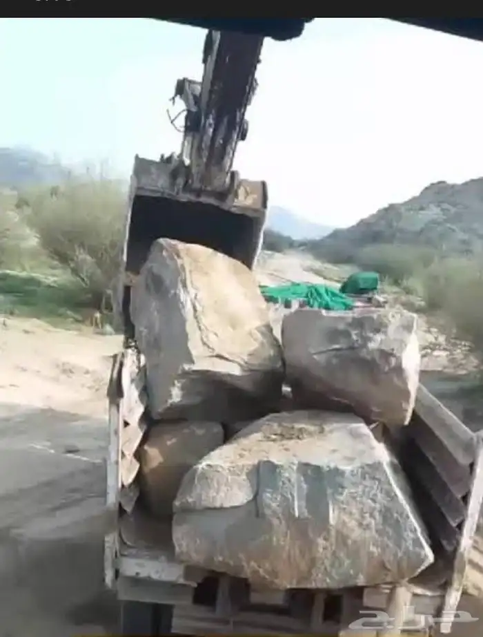 (تربة زراعي تربة دفان للعماير والاحواش حجارة بناء ) 2