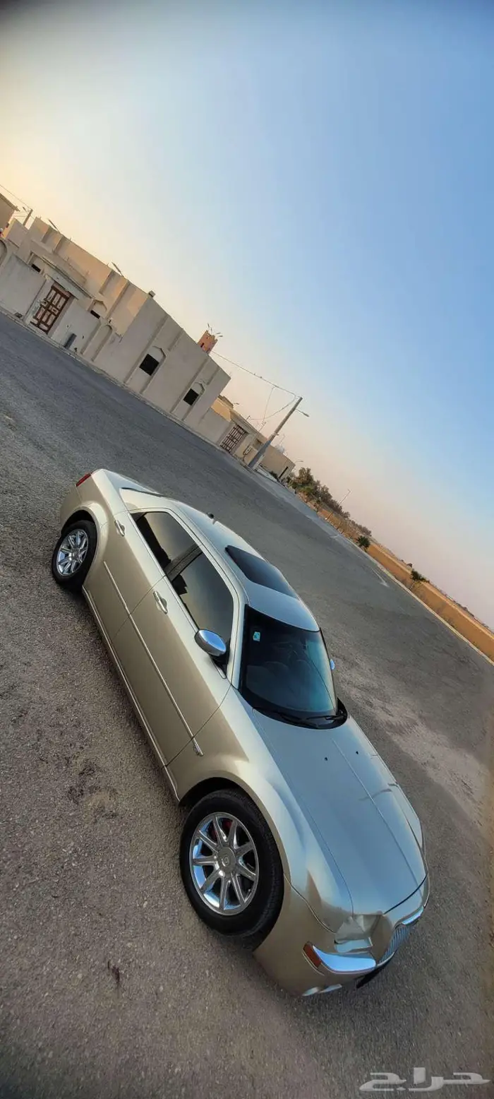 اللبيع كلايزلر هيمي قمه ف النظافه بلد بدي محركاتv8م2006وكاله 67