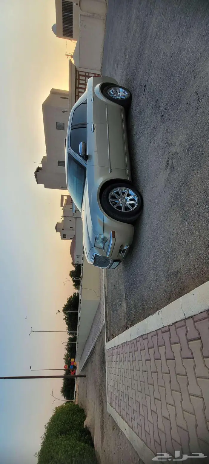 اللبيع كلايزلر هيمي قمه ف النظافه بلد بدي محركاتv8م2006وكاله 70