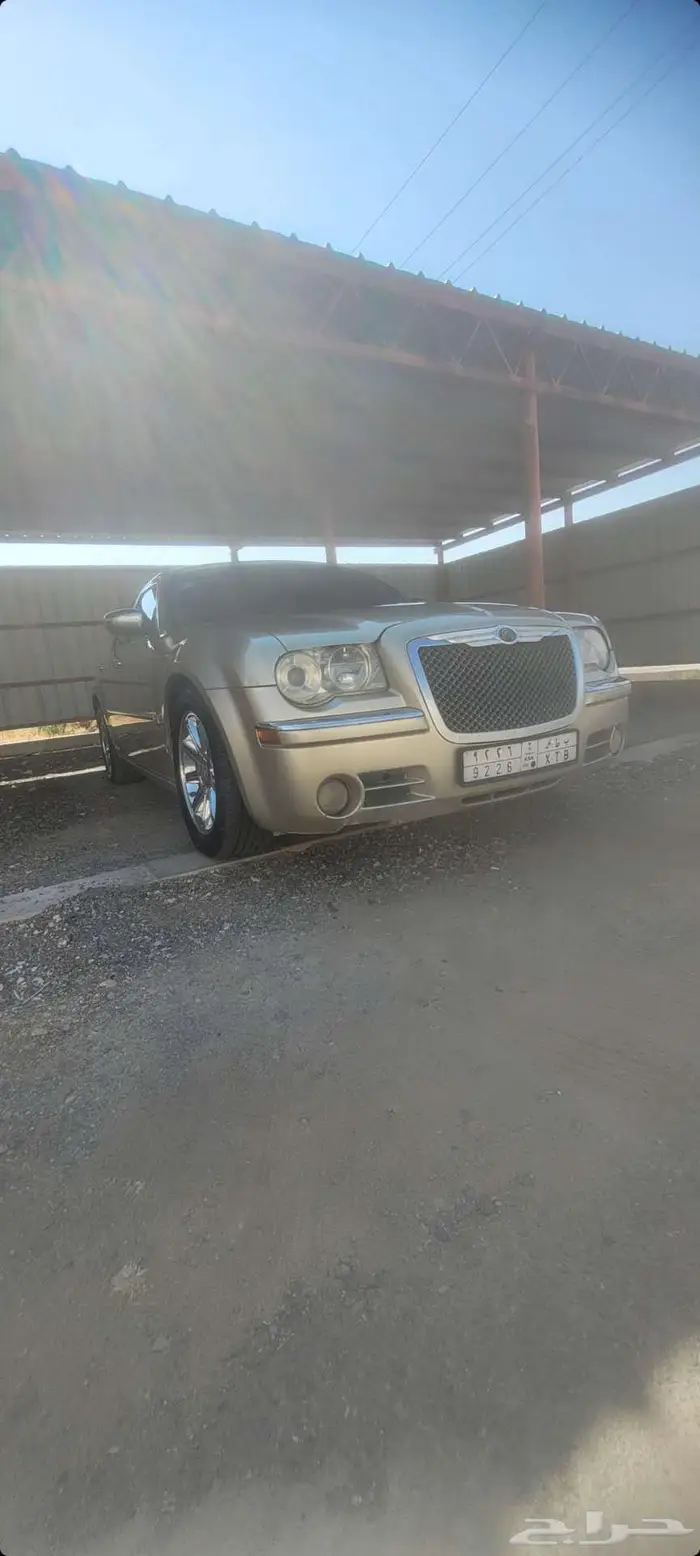 اللبيع كلايزلر هيمي قمه ف النظافه بلد بدي محركاتv8م2006وكاله 71