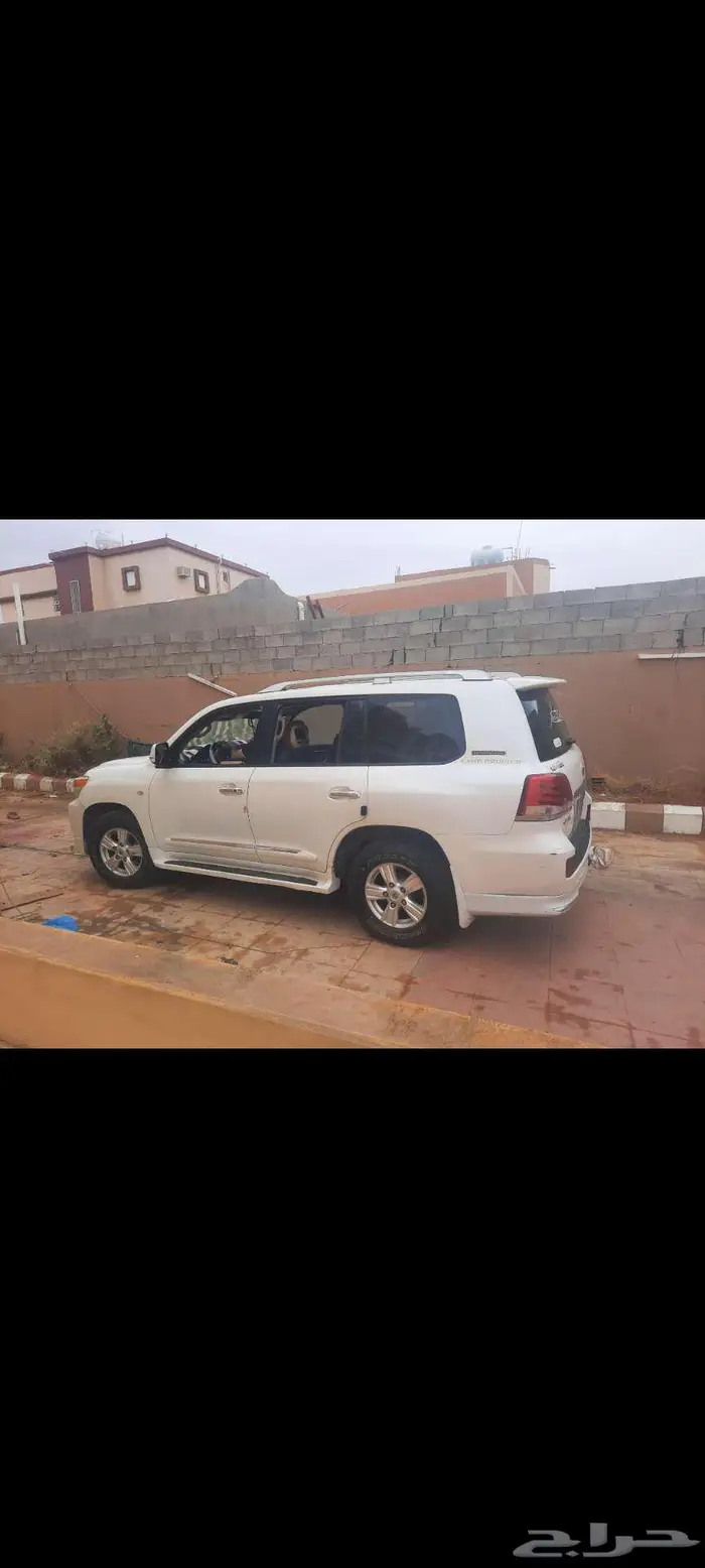 جيب لندكروز2010 7