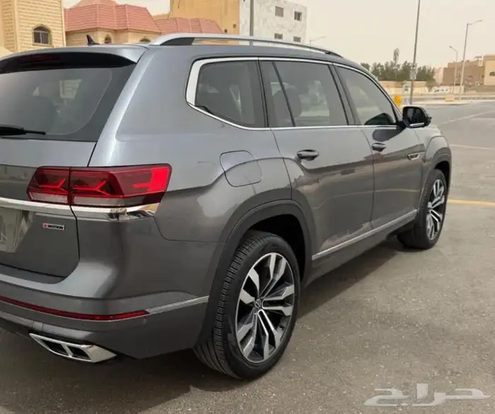 فلوكس واجن تيرامونت فل كامل R-Line 3