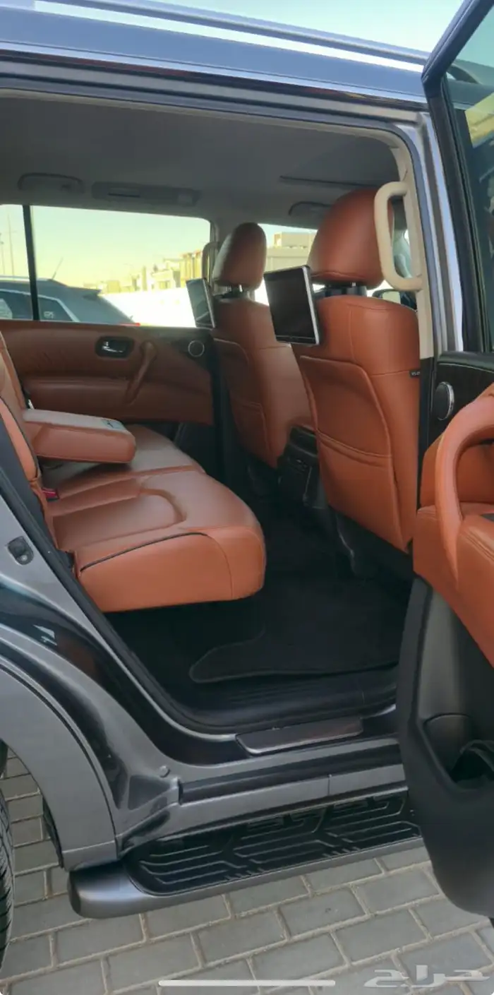 نيسان تيتانيوم مديل 2022 13