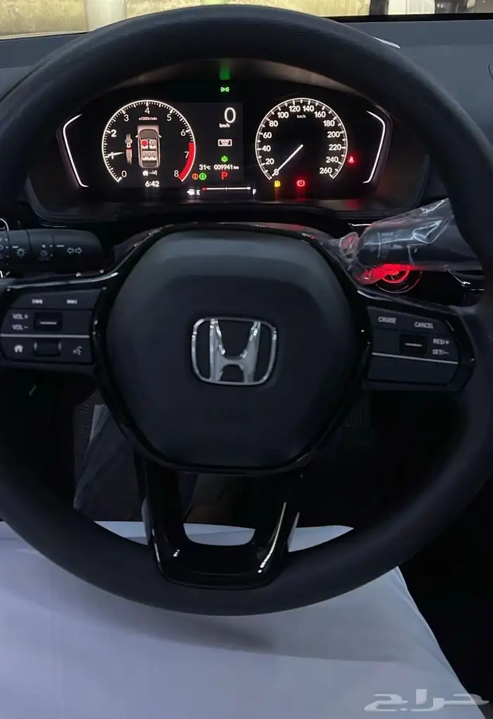 هوندا سيفك LX موديل 2025 عداد قليل جدا 15