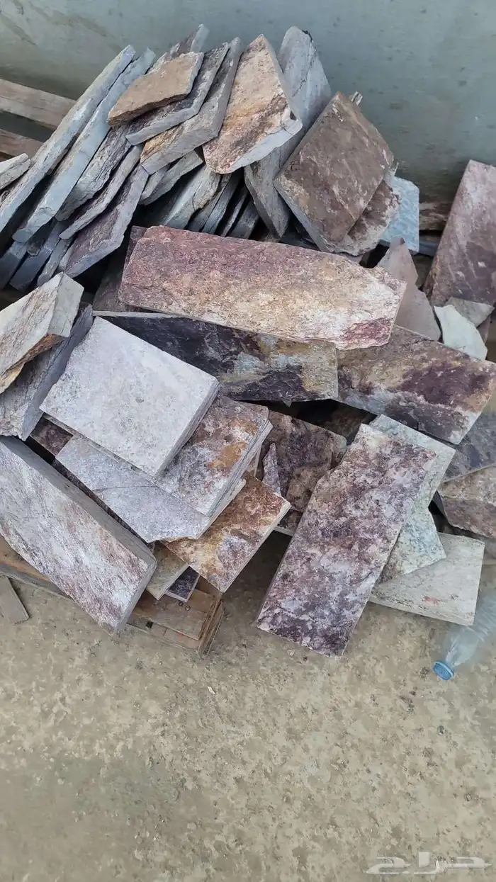 بناي حجر بدون مواد او مع المواد 4