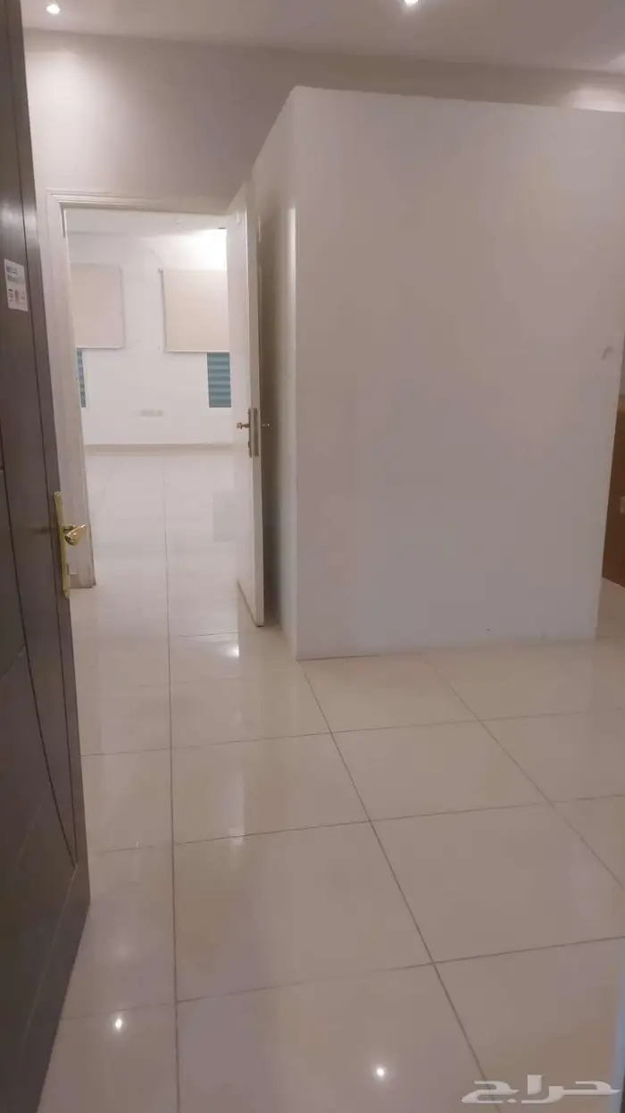 مكتب تجاري للايجار 3