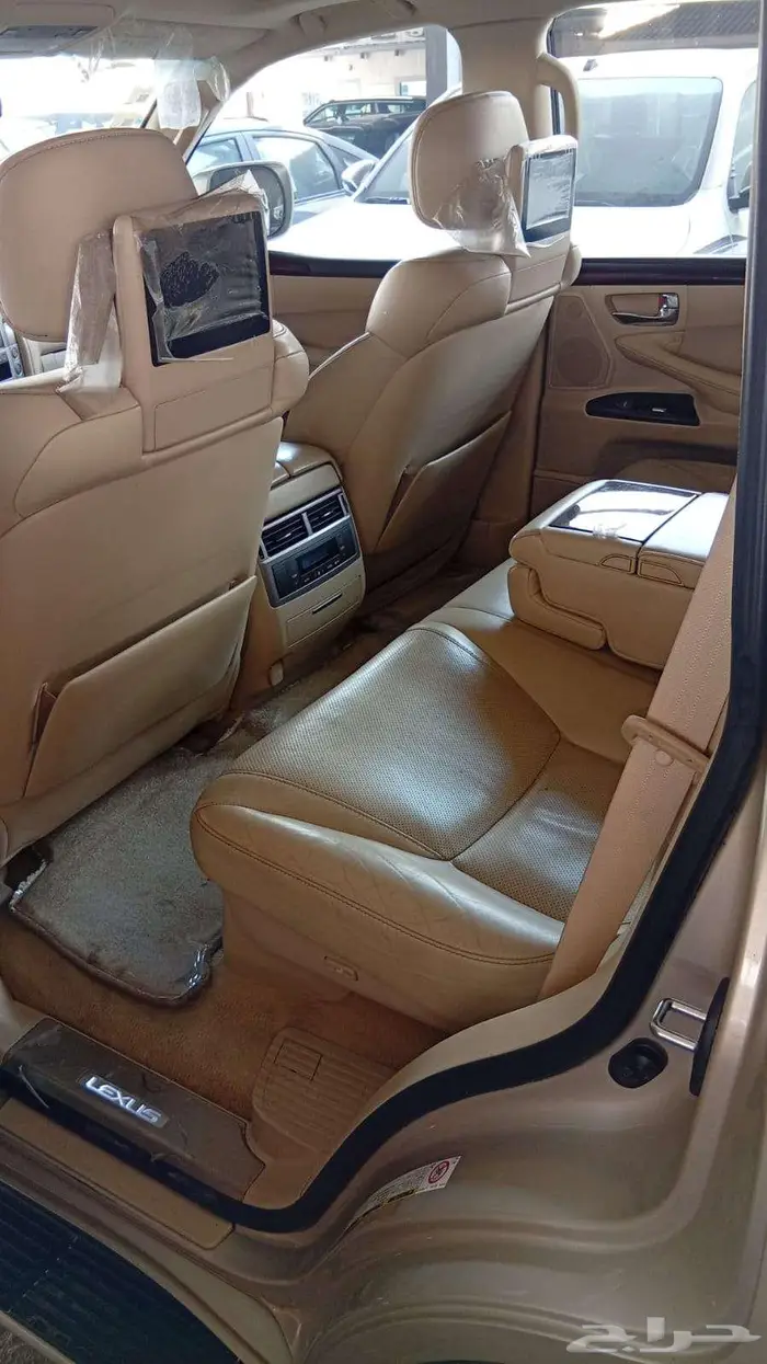 لكزس LX570 موديل 2015 لون زهبى 5