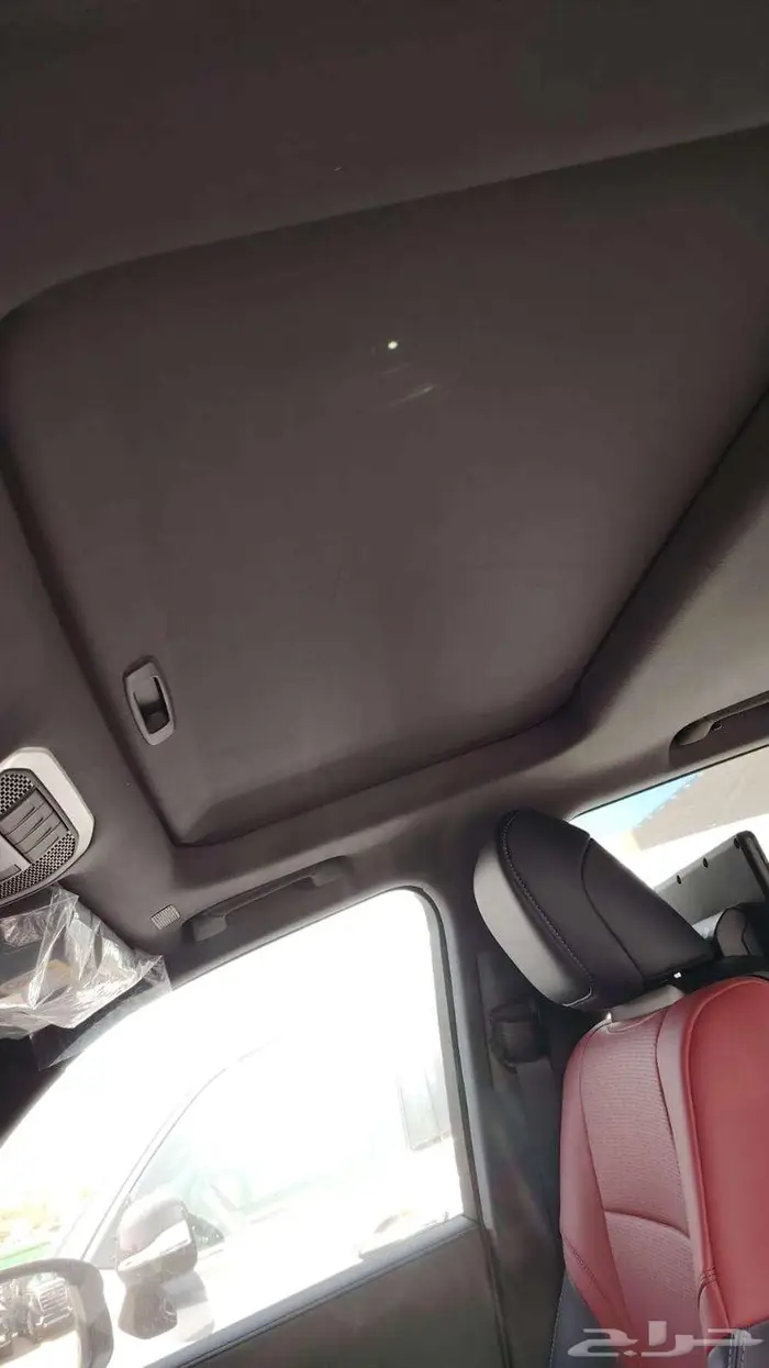 تويوتا لاندكروزر Sجي اكس ار 2025 اسود خليجي تنفس طبيعي 13