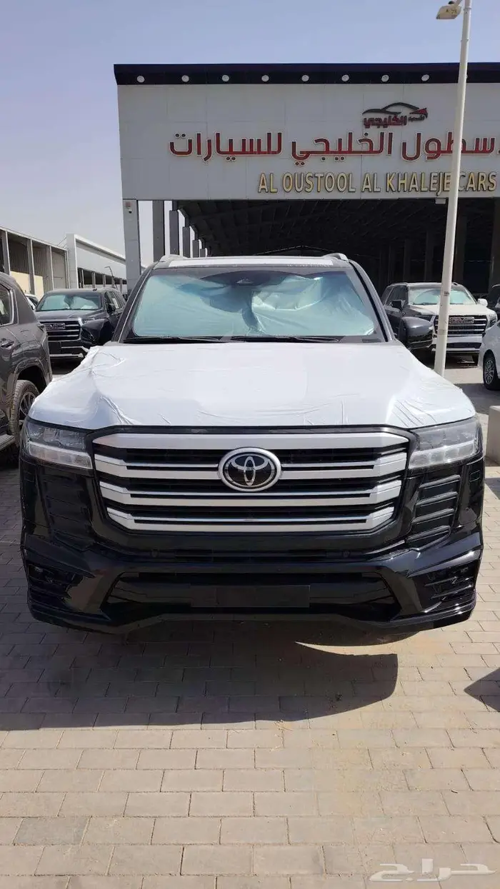 تويوتا لاندكروزر Sجي اكس ار 2025 اسود خليجي تنفس طبيعي 0