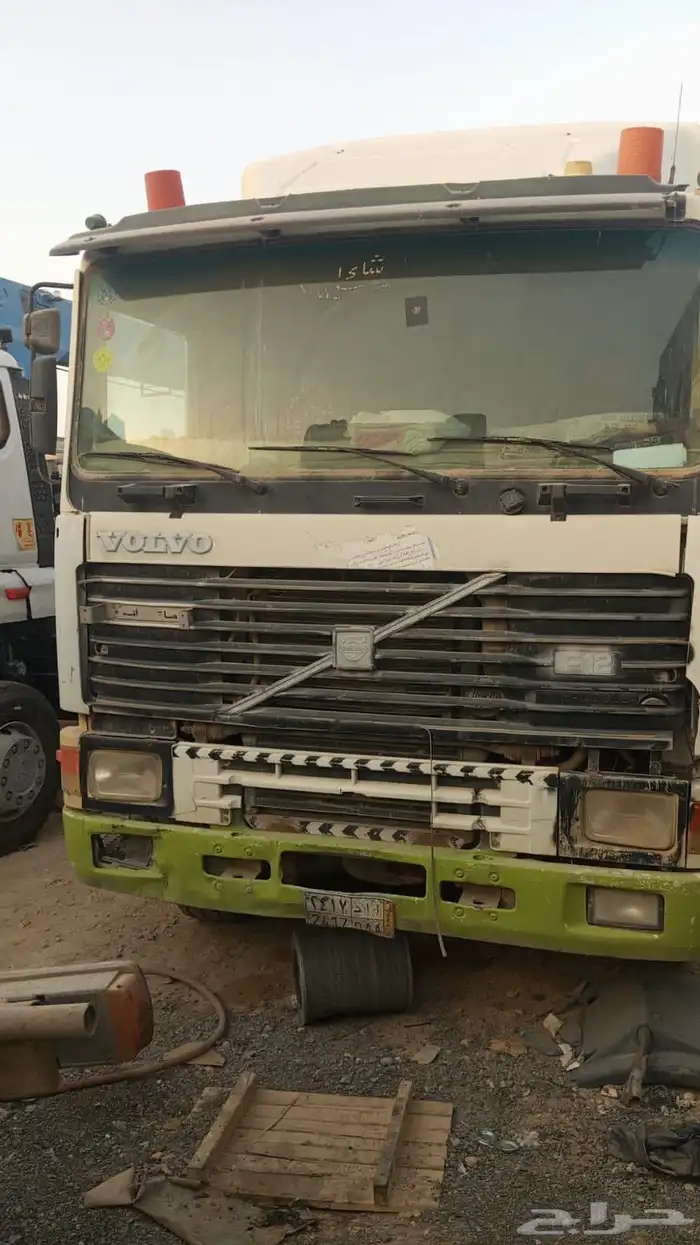 تريله فولفو F12سكس 1