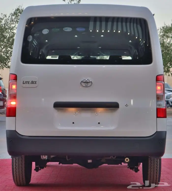 تويوتا لايت اس فان بنزين 2025 سعودي متوفر جير عادي و تماتيك 8