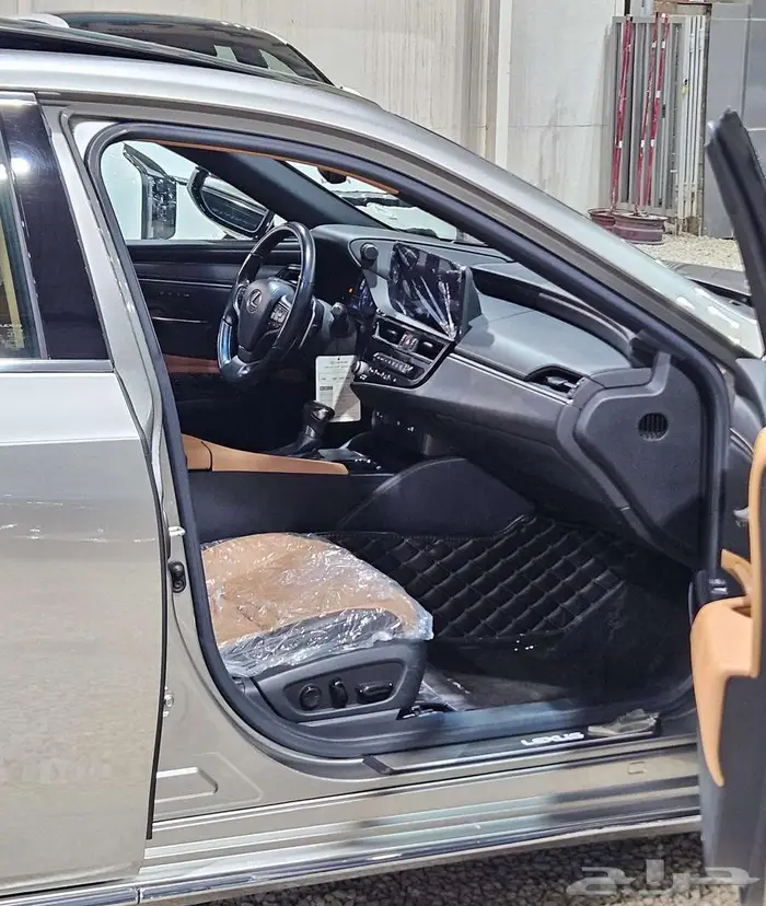 لكزس ES.350..2023 52