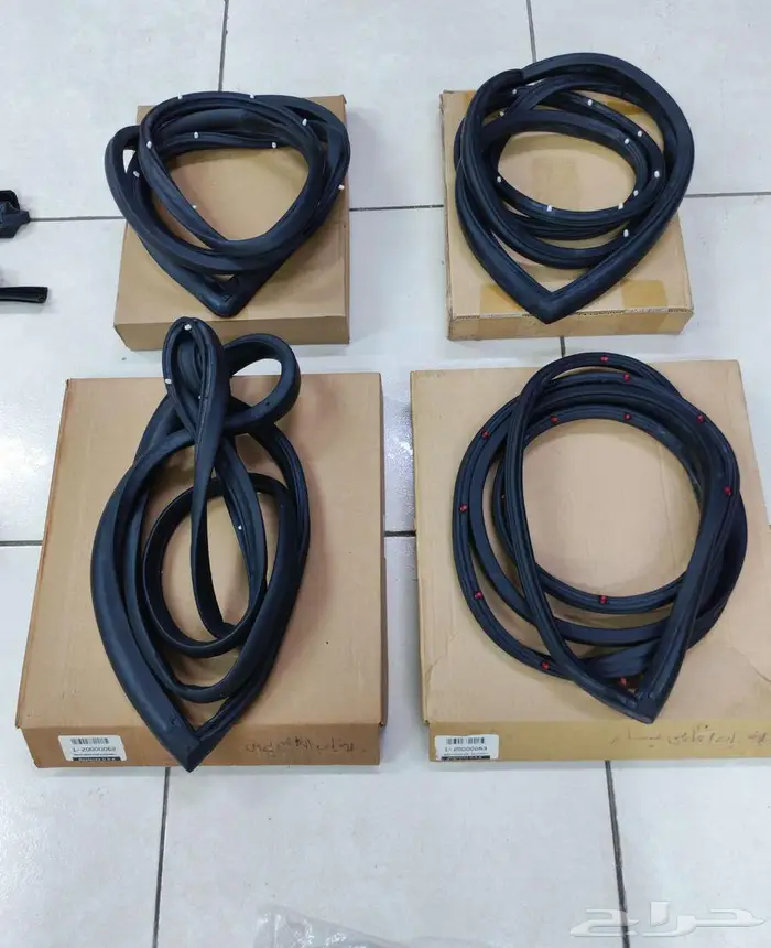 قطع تجديد بدي كابرس 90 وتحت وديكورات داخلية ونياكل وجلود 85