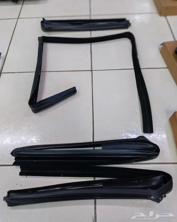 قطع تجديد بدي كابرس 90 وتحت وديكورات داخلية ونياكل وجلود 91