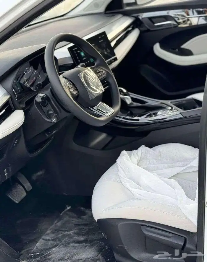 ام جي 5 ستاندر موديل 2025 15