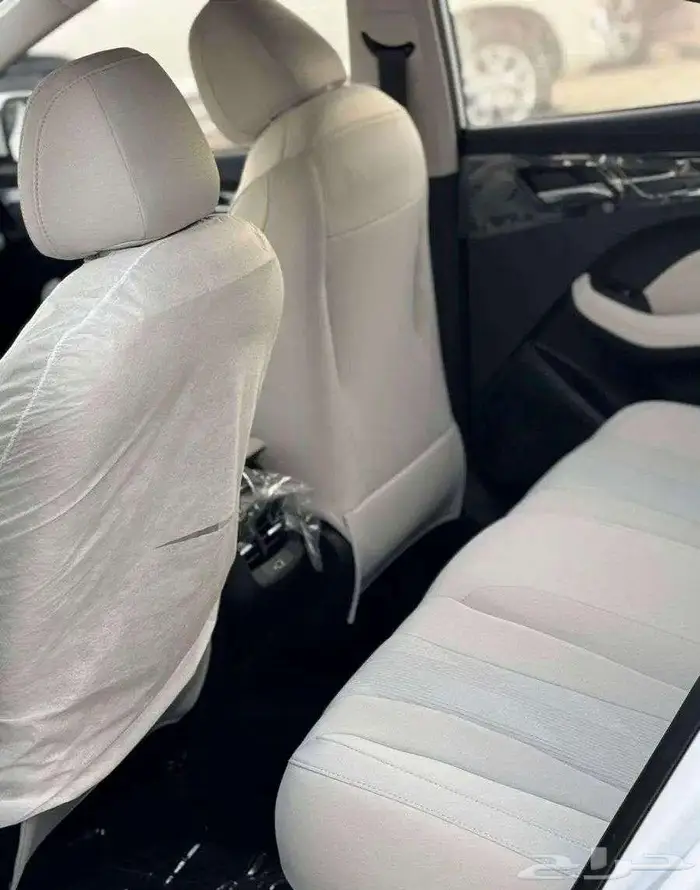 ام جي 5 ستاندر موديل 2025 22