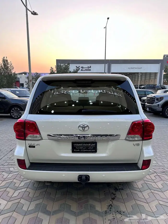تويوتا لاندكروزر 2012 GXR 33