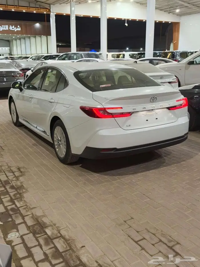 تويوتا كامري ( E-LE ) بنزين 2025 سعودي ( اقل سعر ) بطاقه 1