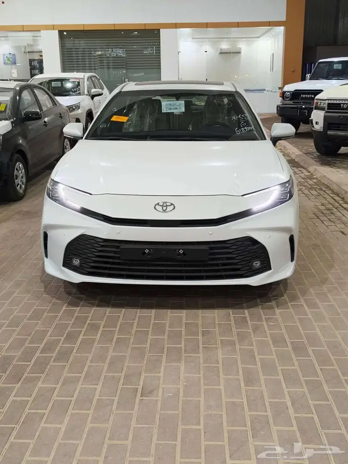 تويوتا كامري ( E-LE ) بنزين 2025 سعودي ( اقل سعر ) بطاقه 0