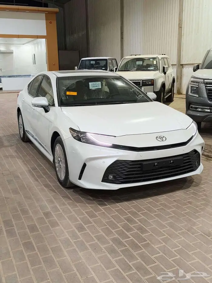 تويوتا كامري ( E-LE ) بنزين 2025 سعودي ( اقل سعر ) بطاقه 17
