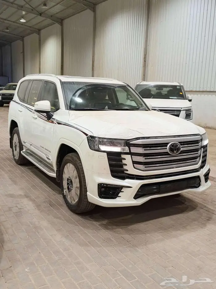 تويوتا لاندكروزر ( GXR-S ) فل كامل 2025 خليجي 8
