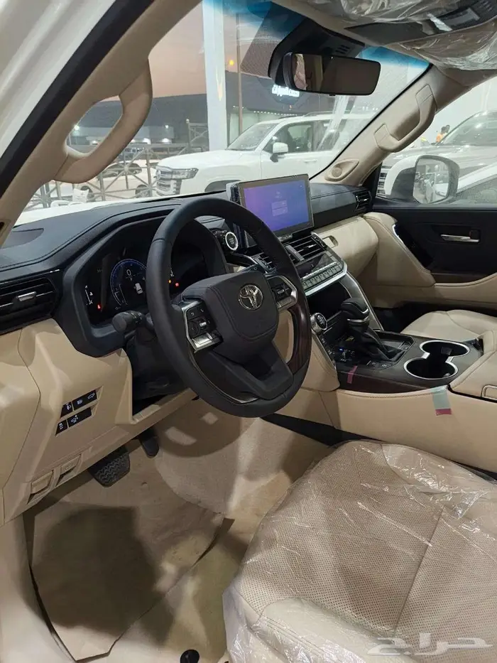 تويوتا لاندكروزر ( GXR-S ) فل كامل 2025 خليجي 10