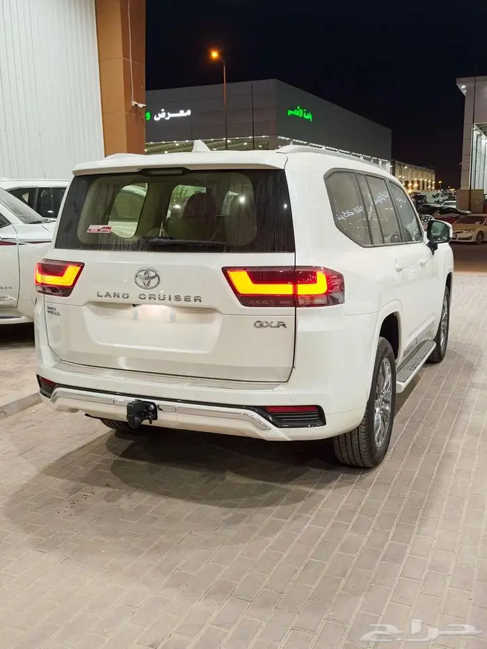 تويوتا لاندكروزر ( GXR-L4 ) 2025 سعودي بنزين ( اقل سعر ) 5