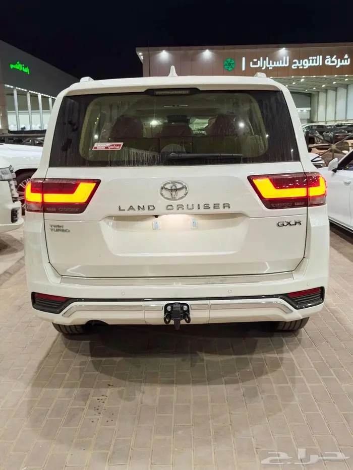 تويوتا لاندكروزر ( GXR-L4 ) 2025 سعودي بنزين ( اقل سعر ) 6