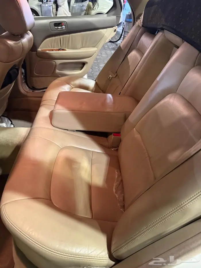 للبيع مقاعد واطباق بيبان لكزس Ls400 بلد 0