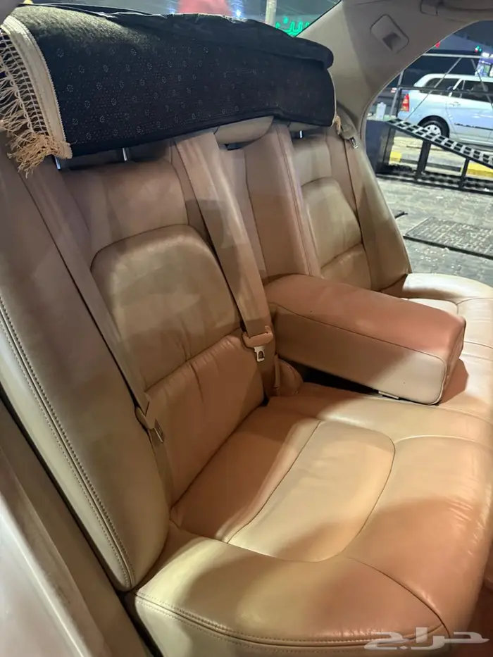 للبيع مقاعد واطباق بيبان لكزس Ls400 بلد 2