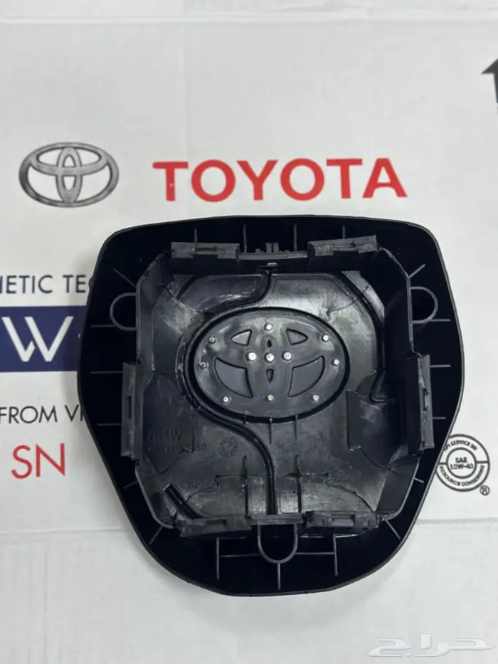 غطاء ارباق كامري 2018-2019-2020-2021-2022-2023-2024-2025 1