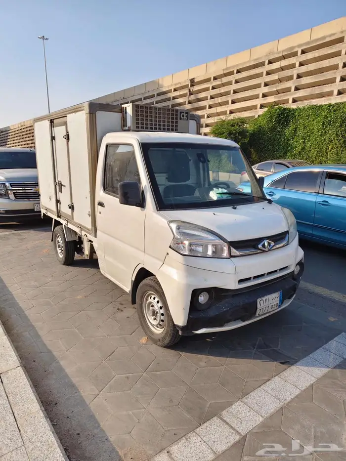 سيارة تجميد وتبريد cmc 4