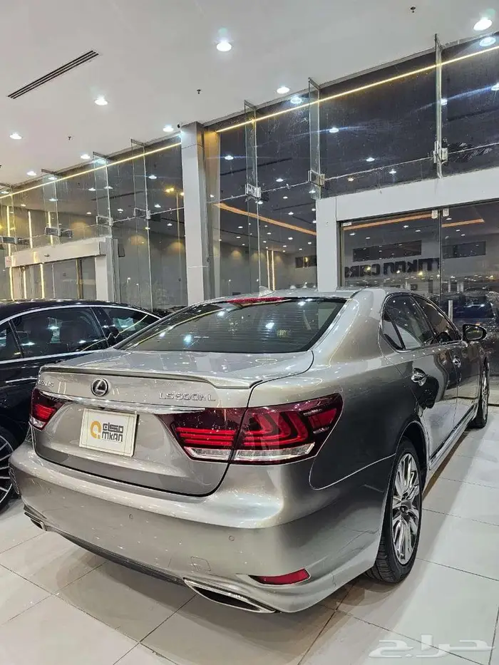 لكزس LS600HL سعودى 2015 عرض خاص 12