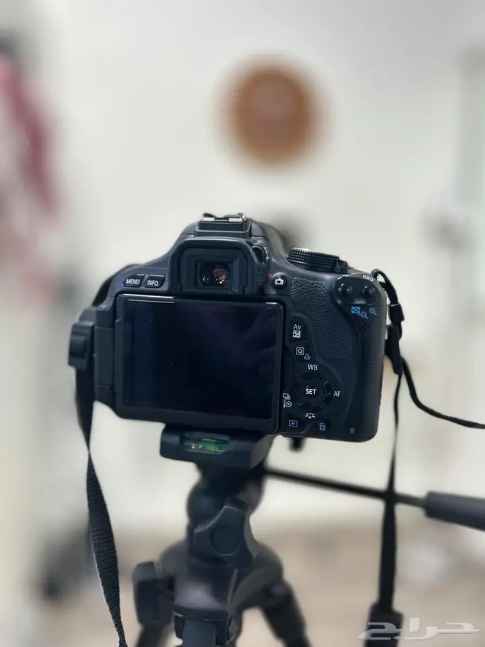كاميرا canonD600 مع استاند مستخدم نظيف جدا 5
