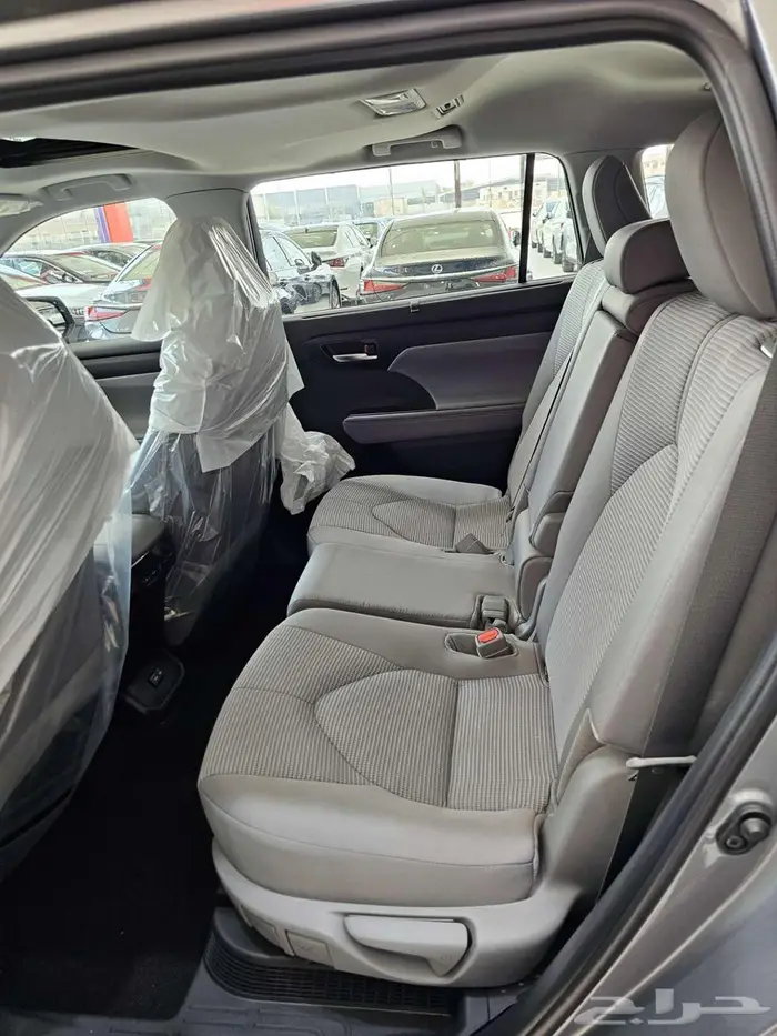 تويوتا هايلاندر GLE موديل 2025 18