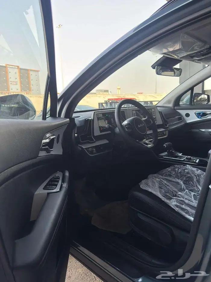 كيا سبورتاج GLS نص فل بانوراما 1600 موديل2025 تصفية بسعر خاص 6