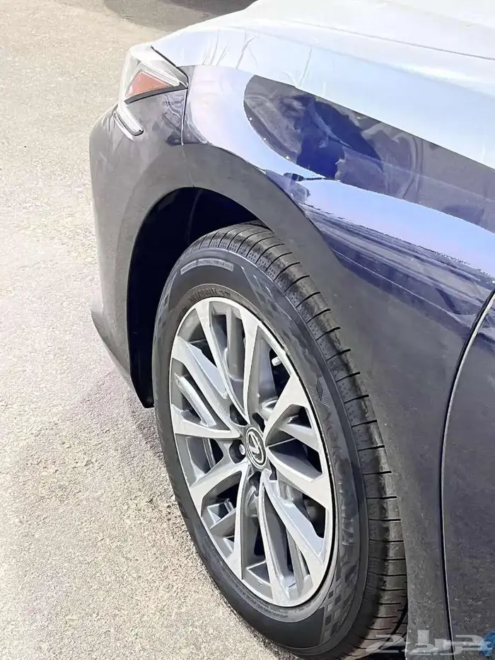 لكزس 250 AA بنزين كاش و تموييل 2025 3